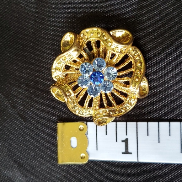 VINTAGE Gold and Blue Brooch - Picture 3 of 4
